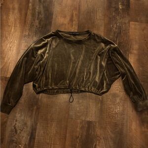 PrettyLittleThing Olive Velvet Crop Top